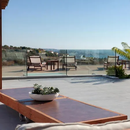 Villa Euphoria *